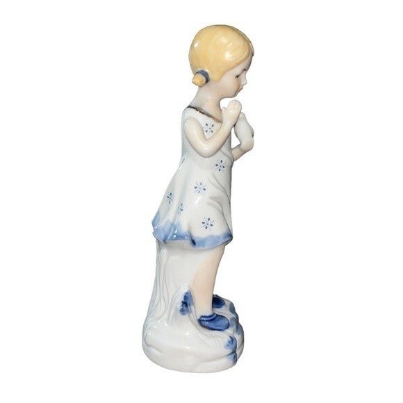 Vintage 1960s Porcelain Hand-painted Figurine Girl in Pigtails w/ Dove & Basket - Picture 9 of 12
